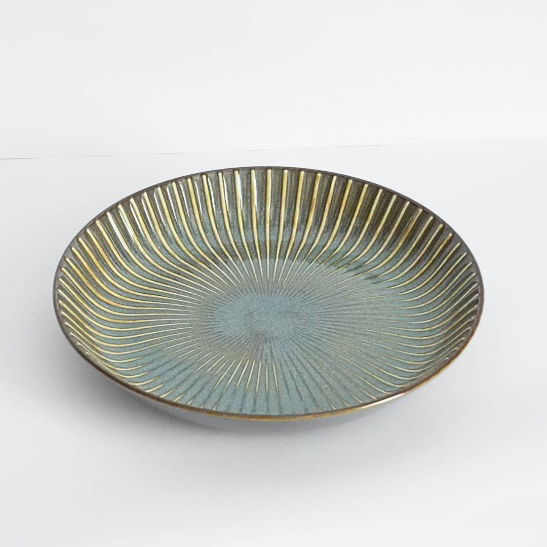 Sendan Mino Ware Ceramic Dinner Plate - green - side
