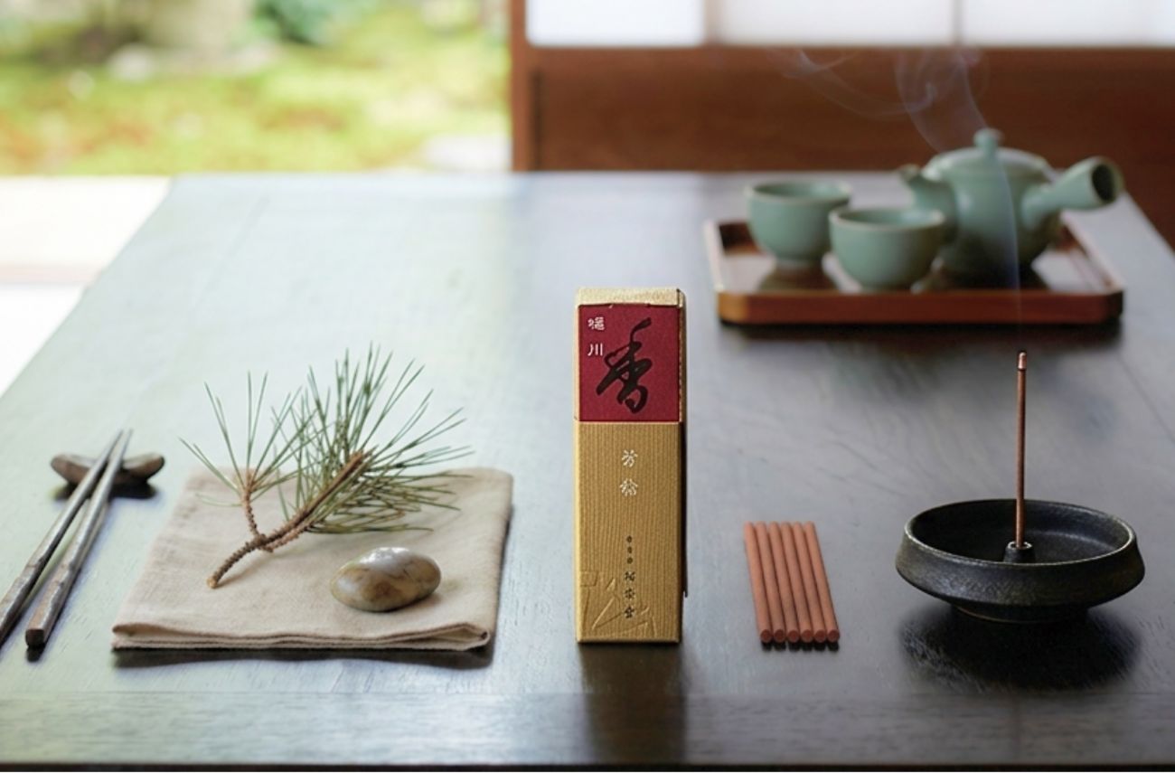 The Complete Guide to Japanese Incense: Care, Safety & Everyday Rituals
