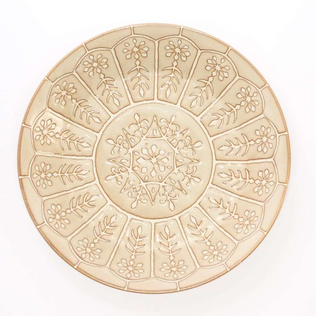 Arabesque Ceramic Dinner Plate Beige top