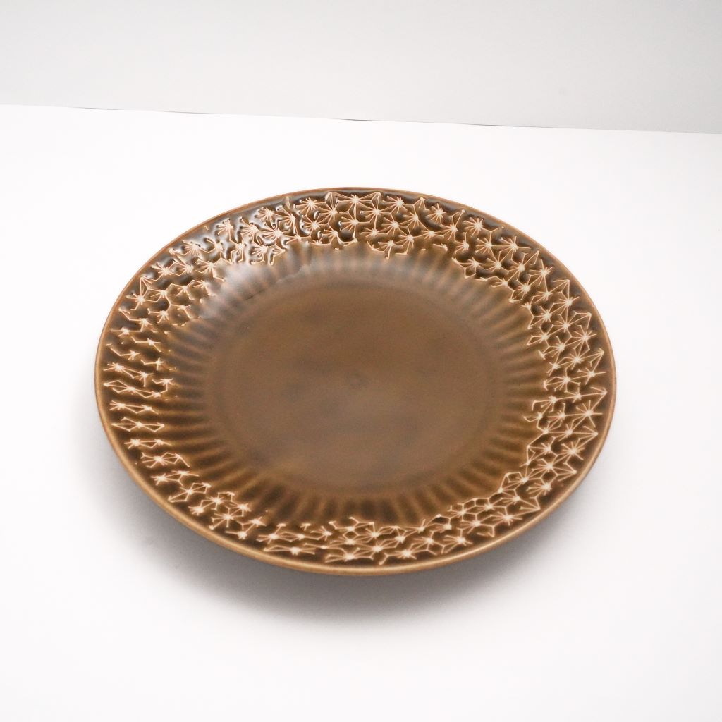 Hemp Leaf Pasta Dish - Light Brown - top