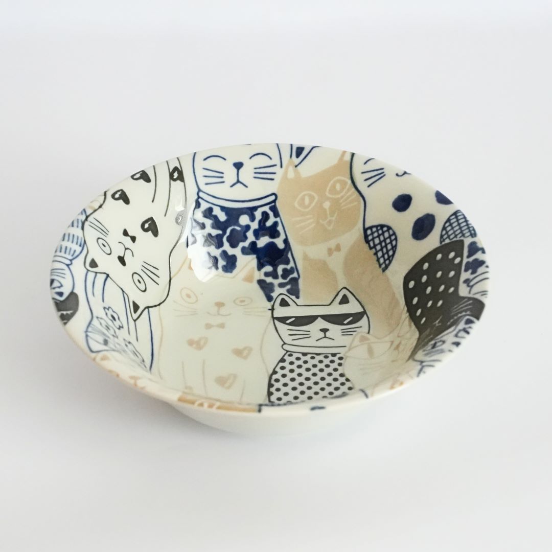 Mino Ware Awakasa Cats Downtown Story Rice Bowl - side